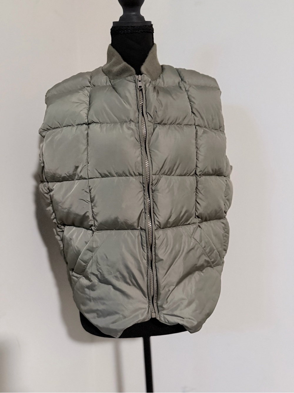 Vintage Cabelas Premier Northern Goose Down  Men's M Green Puffer Vest